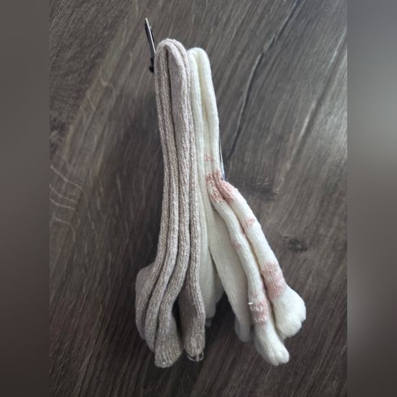 Cuddl Duds Plushfill Crew Socks 2pk NWT - Picture 4 of 5